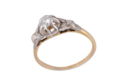 Lot 191 - A diamond ring