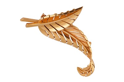 Lot 172 - Fontana l A leaf brooch