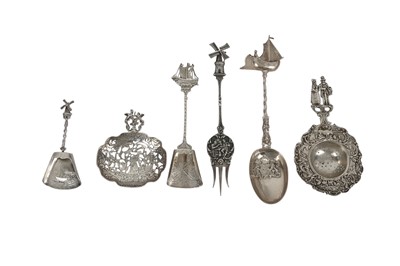 Lot 172 - A MIXED GROUP OF LATE 19TH / EARLY 20TH CENTURY DUTCH AND GERMAN SILVER FLATWARE