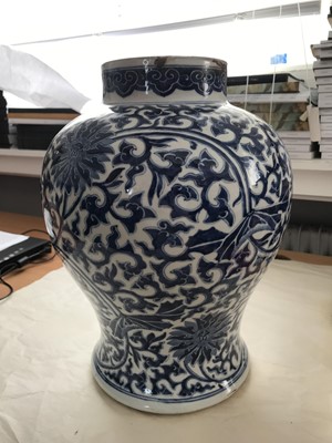 Lot 231 - A CHINESE BLUE AND WHITE BALUSTER 'LOTUS' VASE.