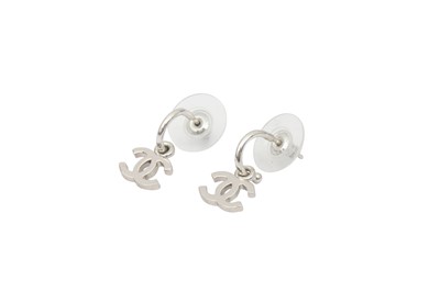 Lot 582 - Chanel CC Logo Drop Pierced Earrings