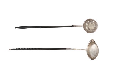 Lot 135 - A GEORGE III STERLING SILVER PUNCH LADLE, LONDON 1792 BY THOMAS MORLEY