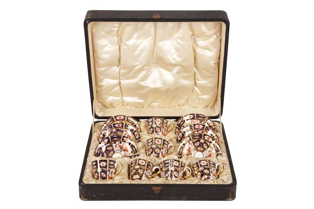 Lot 117 - A CASED ROYAL CROWN DERBY IMARI TEA SET, EARLY 20TH CENTURY