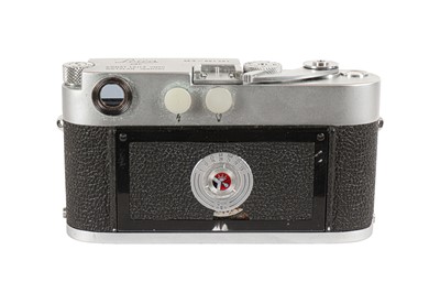 Lot 165 - A Leica M3 SS Rangefinder Camera Outfit