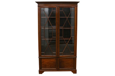 Lot 23 - A GEORGE III STYLE MAHOGANY BOOKCASE, EARLY 20TH CENTURY