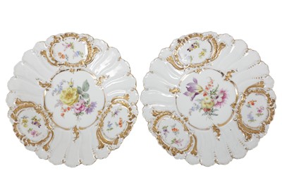 Lot 112 - A PAIR OF MEISSEN PLATES, LATE 19TH CENTURY