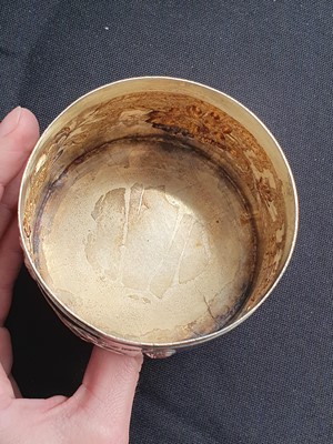 Lot 721 - A CHINESE EXPORT SILVER BOWL.