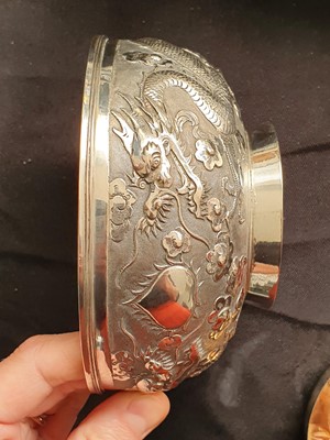 Lot 721 - A CHINESE EXPORT SILVER BOWL.