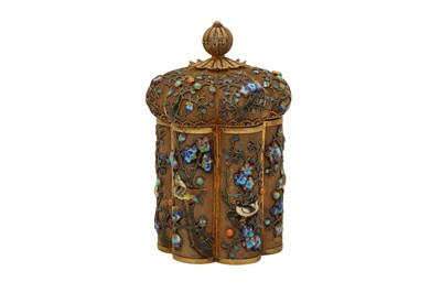 Lot 465 - A CHINESE FILIGREE ENAMEL-DECORTED LOBED BOX AND COVER.