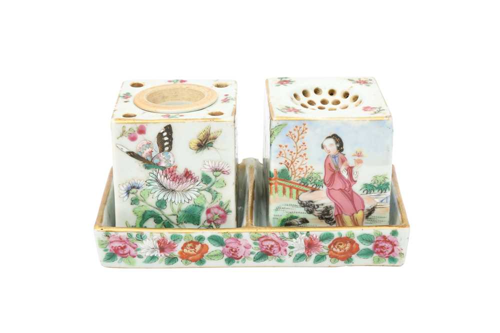 Lot 533 - A CHINESE EXPORT FAMILLE ROSE WRITING SET.