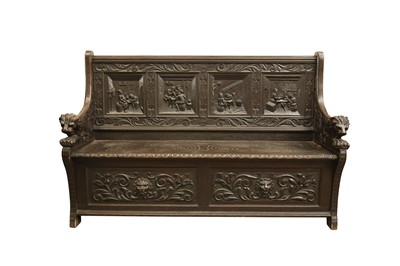 Lot 194 - A LAMB OF MANCHESTER CARVED OAK SETTLE, LATE 19TH CENTURY