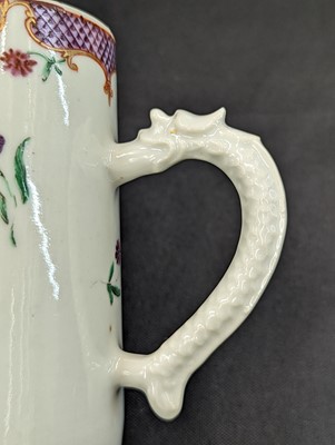 Lot 226 - A CHINESE EXPORT FAMILLE-ROSE TANKARD