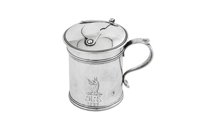 Lot 679 - A George I early 18th century unmarked silver bougie box, dated 1722