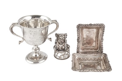 Lot 58 - A MIXED GROUP OF STERLING SILVER