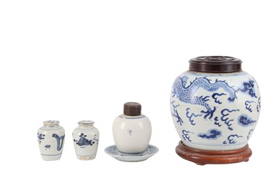 Lot 455 - A CHINESE BLUE AND WHITE 'DRAGON' JAR, 19TH CENTURY