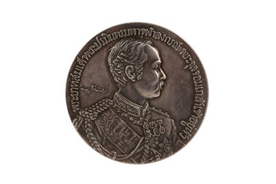 Lot 725 - A MEDALLION COMMEMORATING THE SECOND VISIT OF KING CHULALONGKORN, RAMA V, TO EUROPE IN 1897.