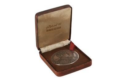 Lot 725 - A MEDALLION COMMEMORATING THE SECOND VISIT OF KING CHULALONGKORN, RAMA V, TO EUROPE IN 1897.