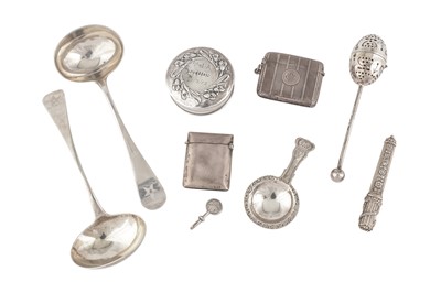 Lot 57 - A MIXED GROUP OF STERLING SILVER