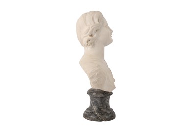 Lot 232 - A LATE 17TH TO EARLY 18TH CENTURY CLASSICAL INSPIRED ITALIAN MARBLE BUST