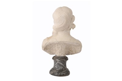Lot 232 - A LATE 17TH TO EARLY 18TH CENTURY CLASSICAL INSPIRED ITALIAN MARBLE BUST