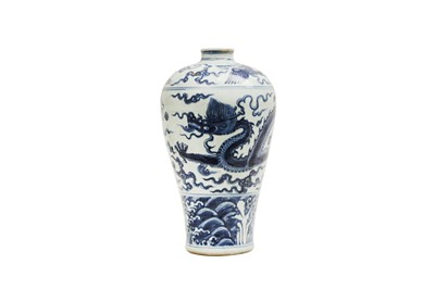 Lot 218 - A CHINESE BLUE AND WHITE ‘DRAGON’ MEIPING VASE.