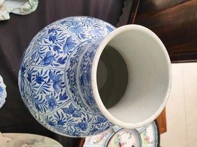Lot 123 - A PAIR OF LARGE CHINESE BLUE AND WHITE VASES AND COVERS.