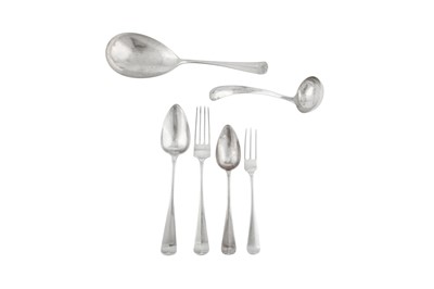 Lot 361 - An assembled 19th / 20th century Dutch silver table service of flatware / canteen, s'Gravenhage  (The Hague) 1886-1916 by Van Kempen