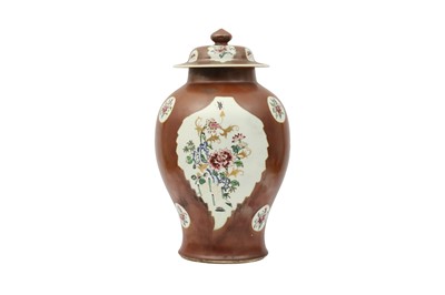 Lot 606 - A CHINESE FAMILLE ROSE BROWN-GLAZED BALUSTER JAR AND COVER.