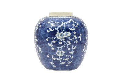Lot 104 - A CHINESE BLUE AND WHITE 'PRUNUS' JAR.