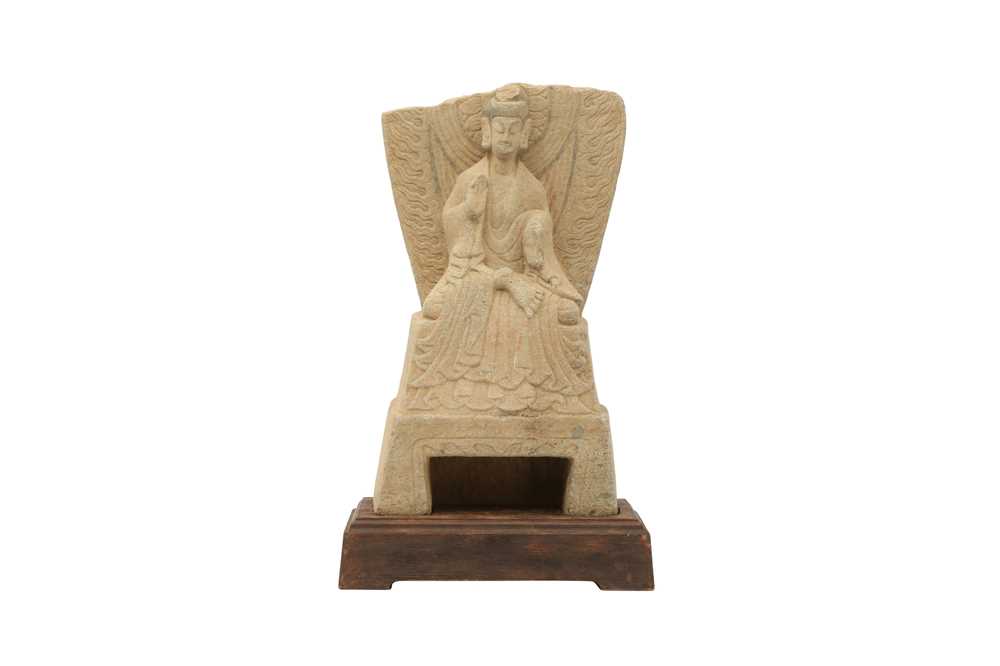 Lot 821 - A CHINESE STONE CARVING OF A BUDDHA.