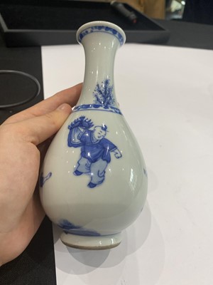 Lot 502 - A CHINESE BLUE AND WHITE 'BOYS' VASE.