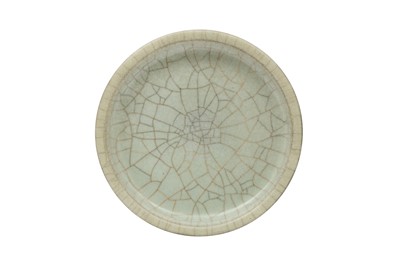 Lot 563 - A CHINESE CRACKLE GLAZED DISH.