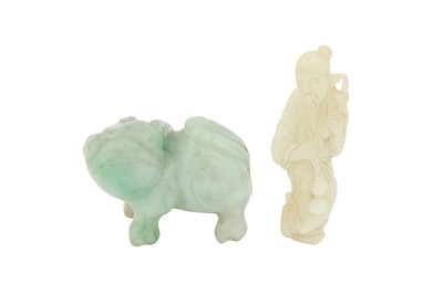 Lot 480 - A CHINESE JADE CARVING OF LI TIEGUAI TOGETHER WITH A CARVED JADEITE LION