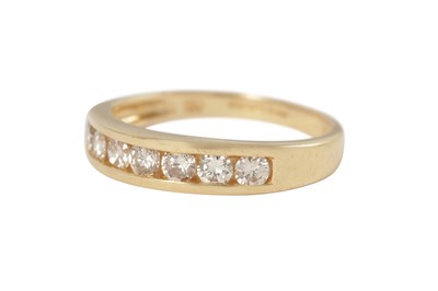 Lot 94 - A diamond seven-stone ring