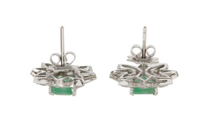 Lot 171 - A pair of emerald and diamond cluster earstuds
