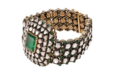 Lot 378 - A MUGHAL-REVIVAL DIAMOND AND EMERALD BRACELET
