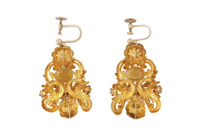 Lot 32 - A pair of citrine pendent earrings