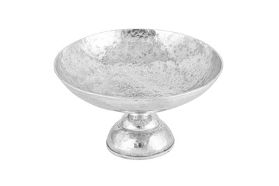 Lot 298 - A large mid-20th century French modernist 800 standard silver fruit bowl, Paris circa 1950 signed Jean Després (1889-1980)