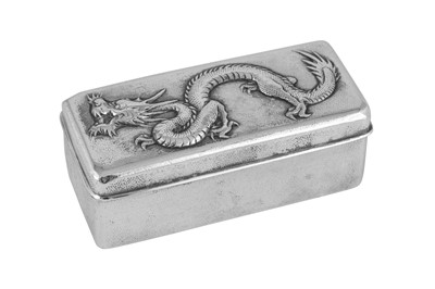 Lot 207 - An early 20th century Chinese Export silver box, Canton circa 1900 retailed by Wang Hing