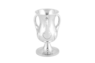 Lot 442 - An Edwardian ‘Art Nouveau’ sterling silver tyg cup or vase, Birmingham 1902 by Norton and White