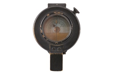 Lot 351 - A BRITISH WWII MKIII MILITARY PRISMATIC COMPASS