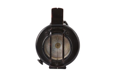 Lot 350 - A BRITISH MK III MILITARY COMPASS