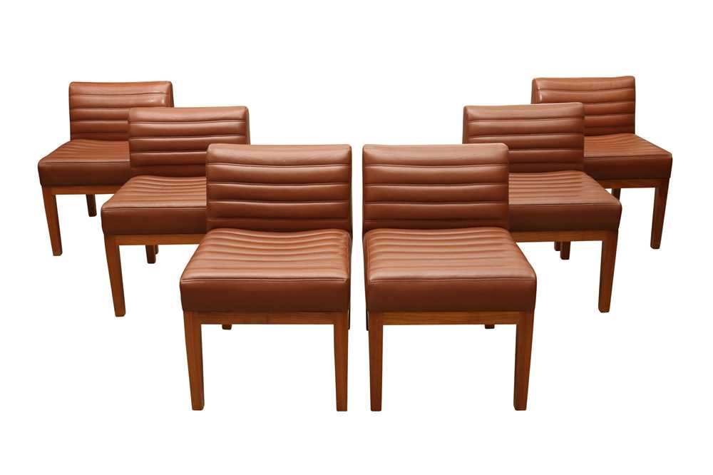 Lot 281 - DAVID LINLEY (BRITISH B.1961), A SET OF SIX WALNUT DICE CHAIRS