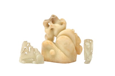 Lot 336 - TWO CHINESE JADE CARVINGS TOGETHER WITH A SOAPSTONE SEAL.