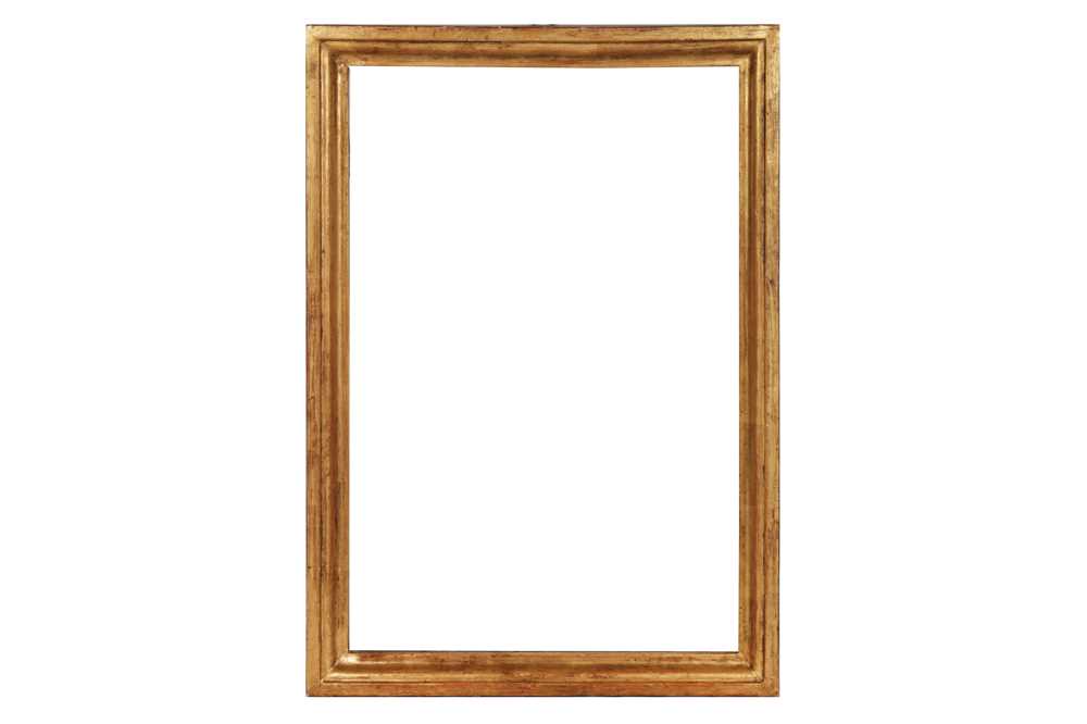 Lot 129 - AN ITALIAN 16TH CENTURY STYLE GILDED PLAIN MOULDED FRAME