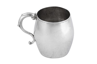 Lot 352 - An early 20th century South American silver mug