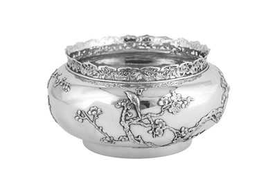 Lot 236 - A late 19th century Chinese Export silver bowl, Canton circa 1880 retailed by Luen Wo