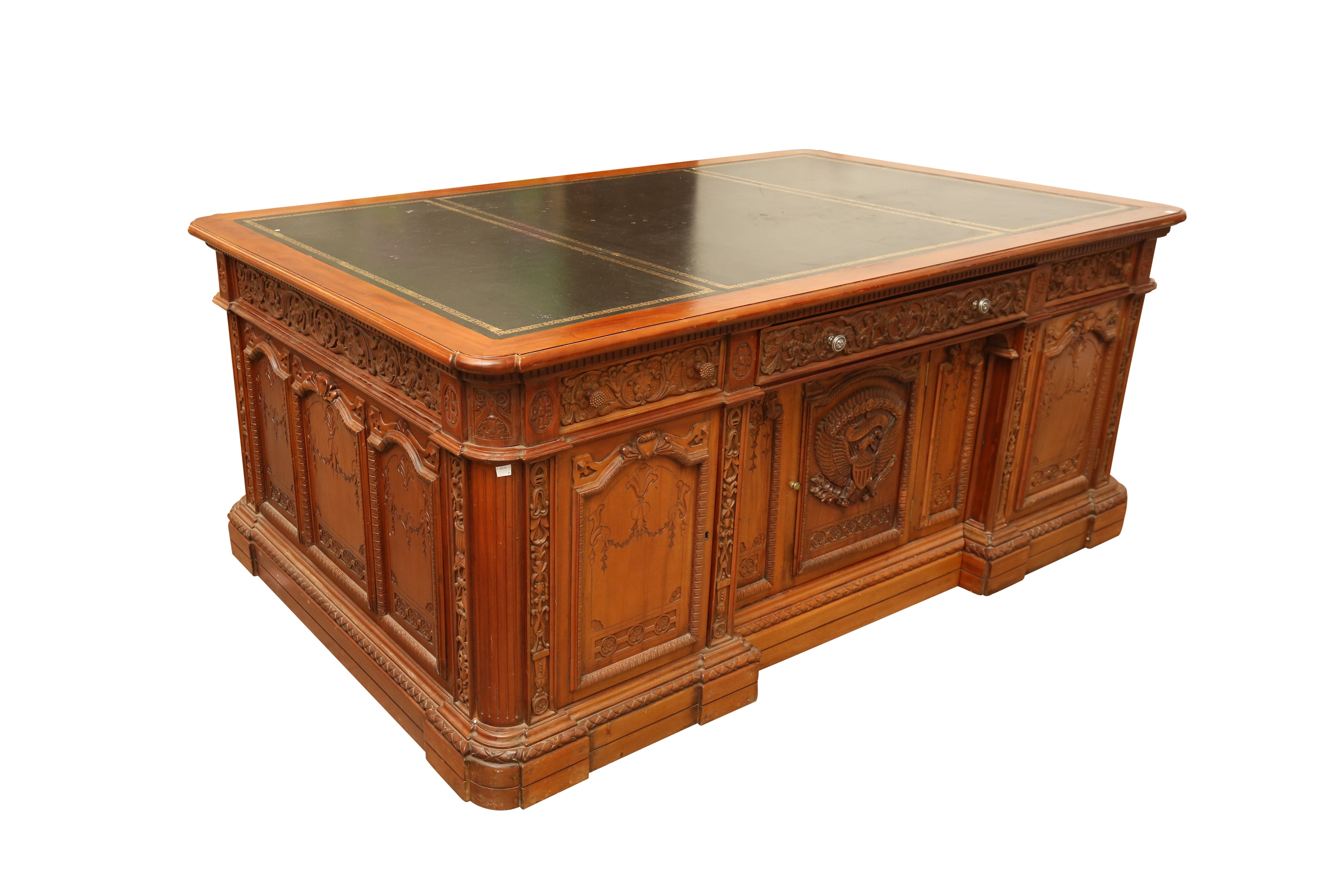 Lot 61 A REPLICA OF 'THE RESOLUTE DESK'