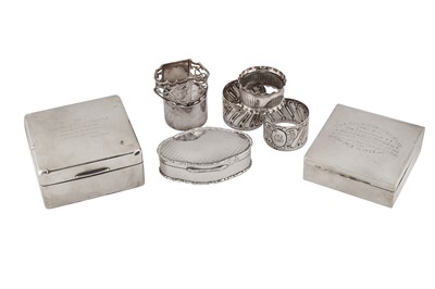 Lot 74 - A MIXED GROUP OF STERLING SILVER