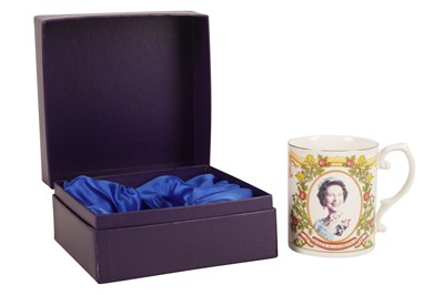 Lot 98 - CAVERSWALL CHINA BEAKER AND PLATE MARKING THE 40TH ANNIVERSARY OF THE ACCESSION OF QUEEN ELIZABETH II
